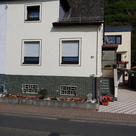 Gaestehaus Rheinburgenblick Kestert Экстерьер фото