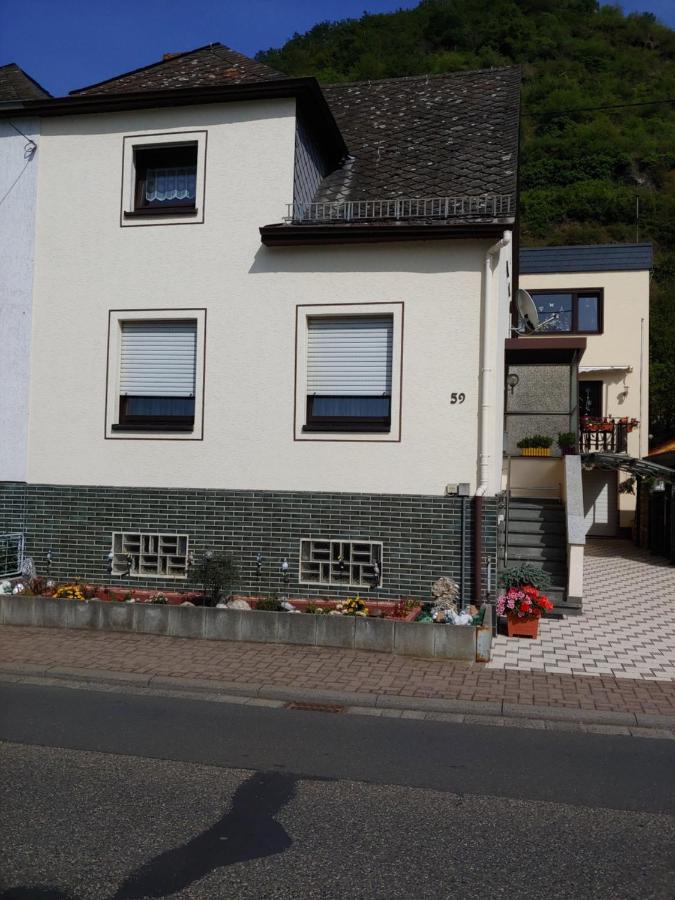 Gaestehaus Rheinburgenblick Kestert Экстерьер фото